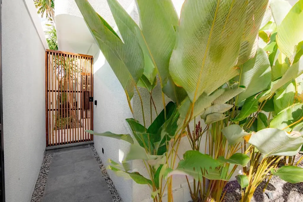 The Drupadi Apartments Town House Lola Seminyak